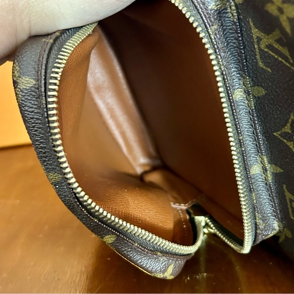 Vintage Louis Vuitton Amazone Crossbody Mono - Picture 7 of 13